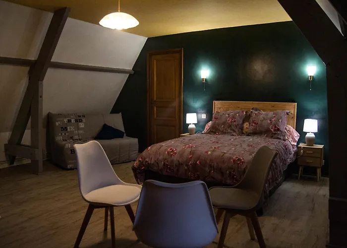 Holiday home La Chaumiere De L'epine - Maison Paisible Entre Forets & Plages